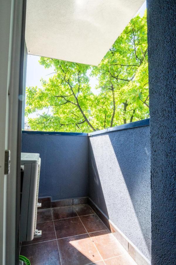 Spacious In The Heart Of Studentski Grad Appartement
