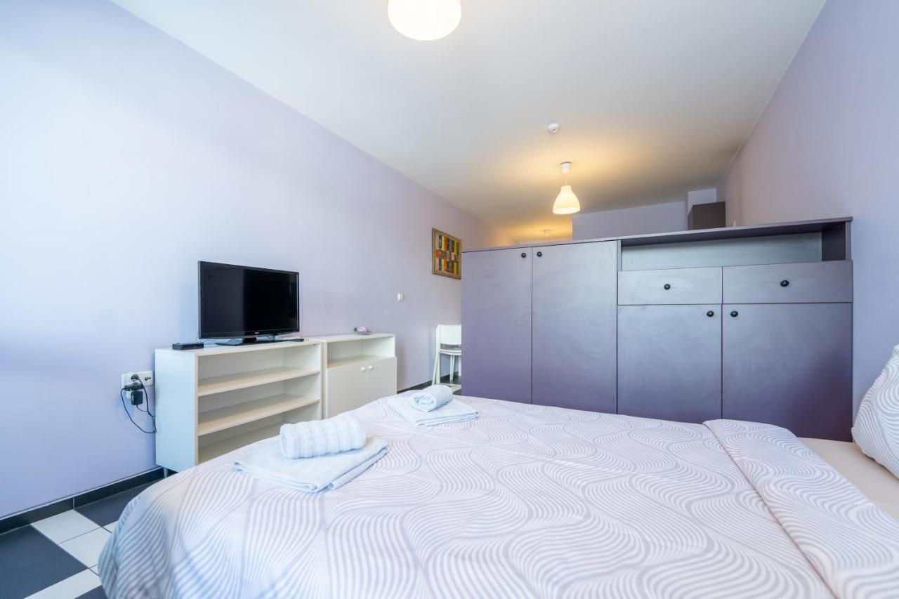 Spacious In The Heart Of Studentski Grad Apartamento Sofía
