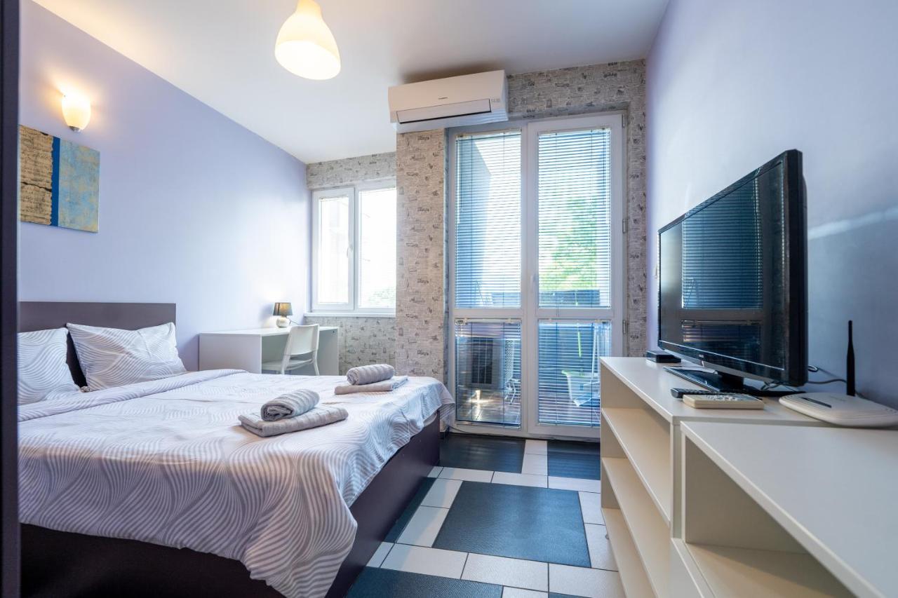 Apartment Spacious In The Heart Of Studentski Grad