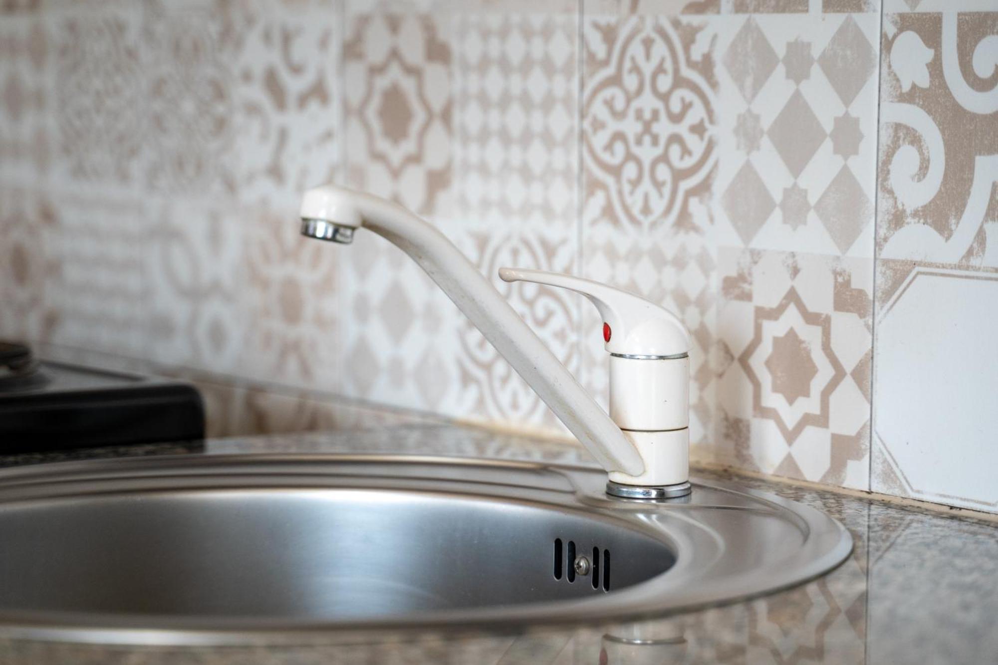 Apartment Spacious In The Heart Of Studentski Grad Sofia